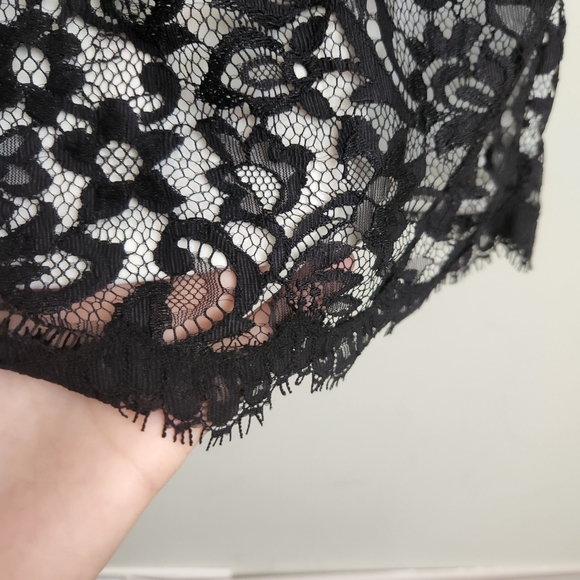 *SOLD* Tadashi Shoji lace dress black sz 2 - Picture 5 of 9